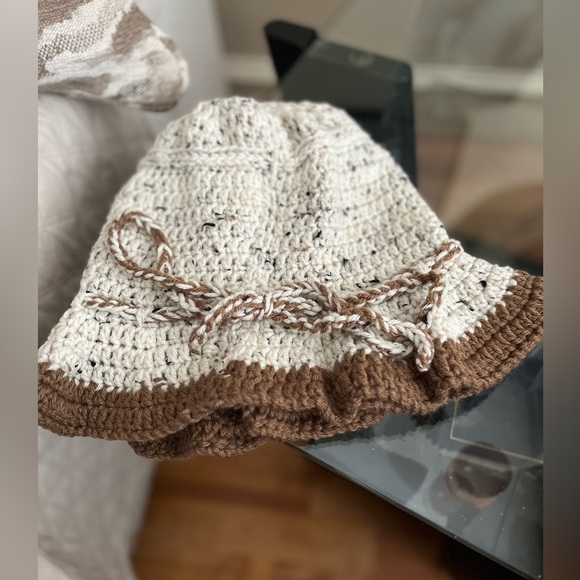 3pc Handmade Crochet Hat and Infinite Scarf - Picture 4 of 6
